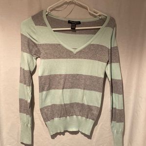 Ladies long sleeve sweater